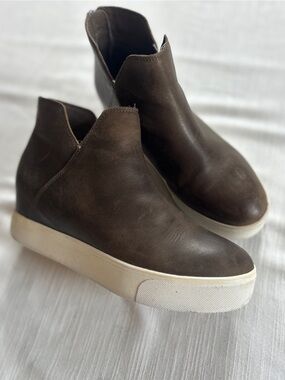 J/Slides NYC Shea Leather Hidden Wedge Sneaker Booties Brown | 8.5